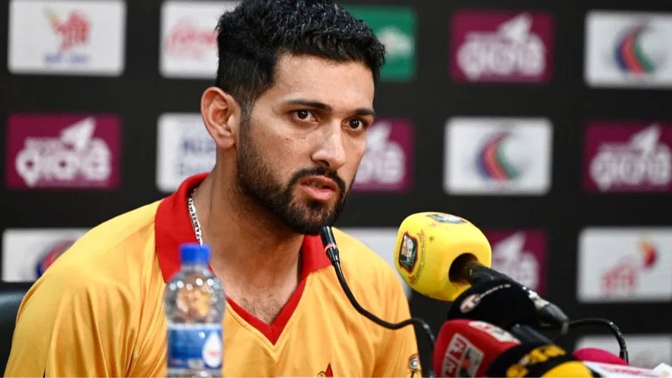 Raza hits back at Imad Wasim news